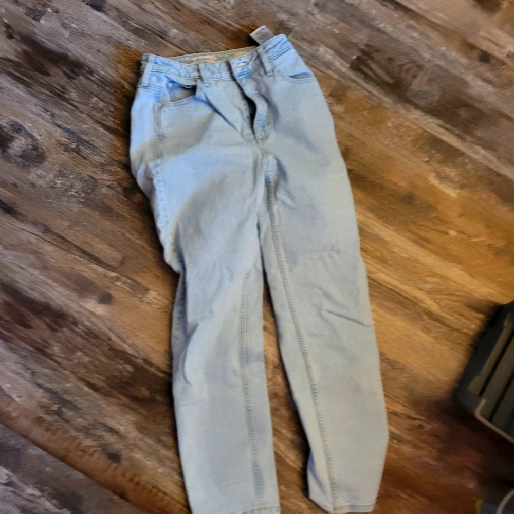 Guess sky high mom jeans